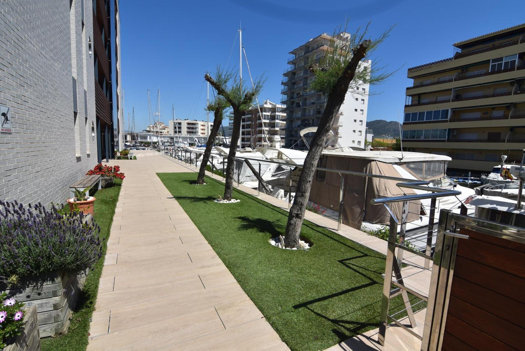 Rnet - Apartments Roses Port Trebol Exterior foto